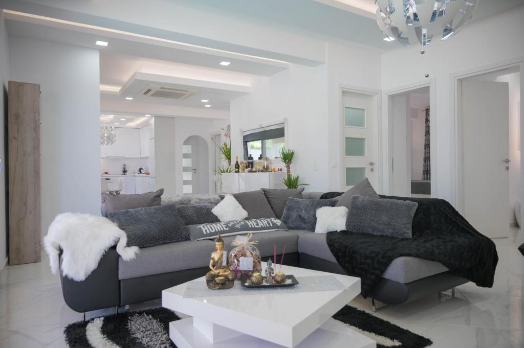 Diamond Luxury Villa Corfu