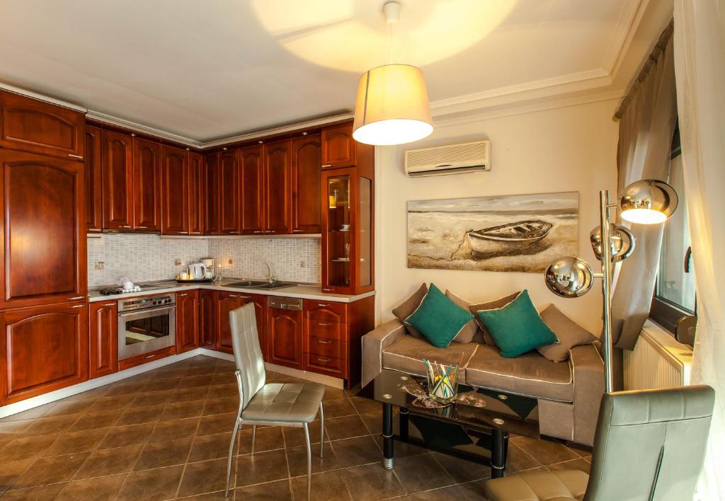Aqua Mare Sea Side Rooms