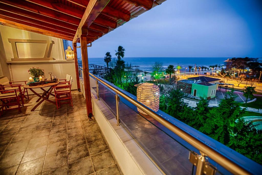 Aqua Mare Sea Side Rooms